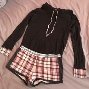 New! Victoria’s Secret pajama set